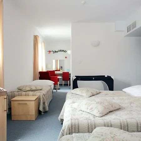 Otel Chvalska Tvrz