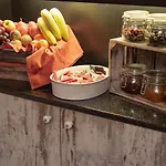Chvalska Tvrz Hotel Prag
