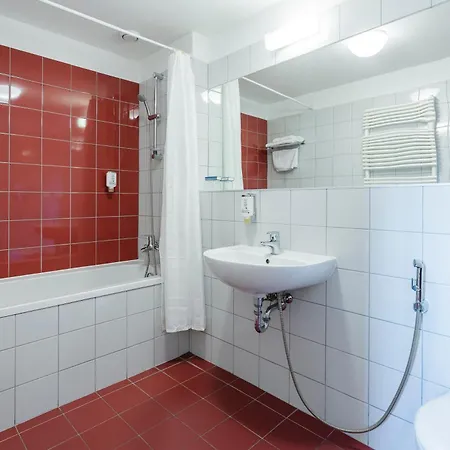 Chvalská Tvrz Hotel 3*
