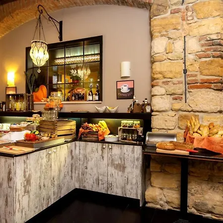 Chvalska Tvrz Hotel Prague
