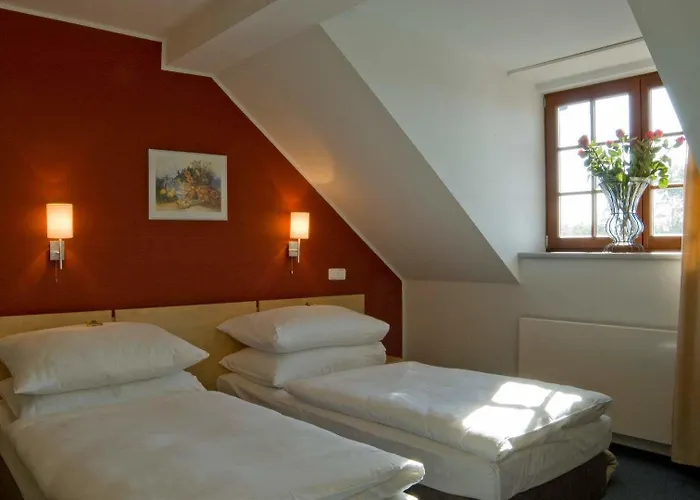 Chvalská Tvrz Hotel 3*