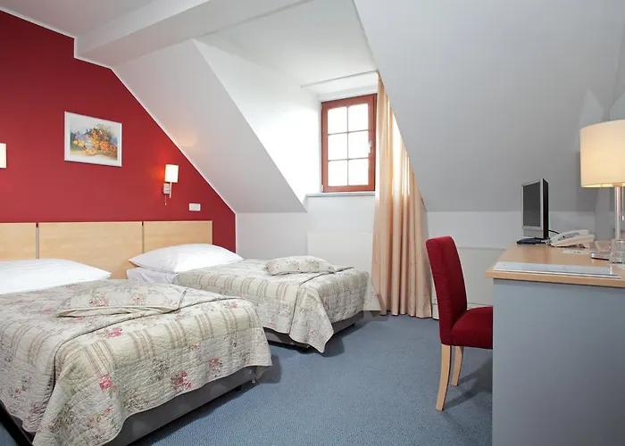 Hotel Chvalská Tvrz