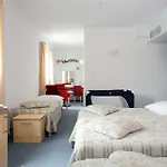 Hotel Chvalska Tvrz