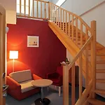 Hotel Chvalska Tvrz