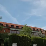 Chvalska Tvrz 3* Praag