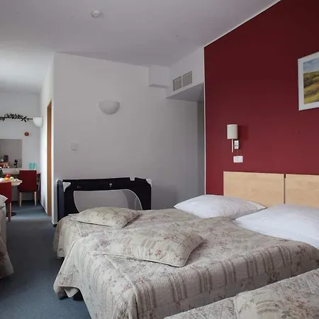 Hotel Chvalska Tvrz Praag